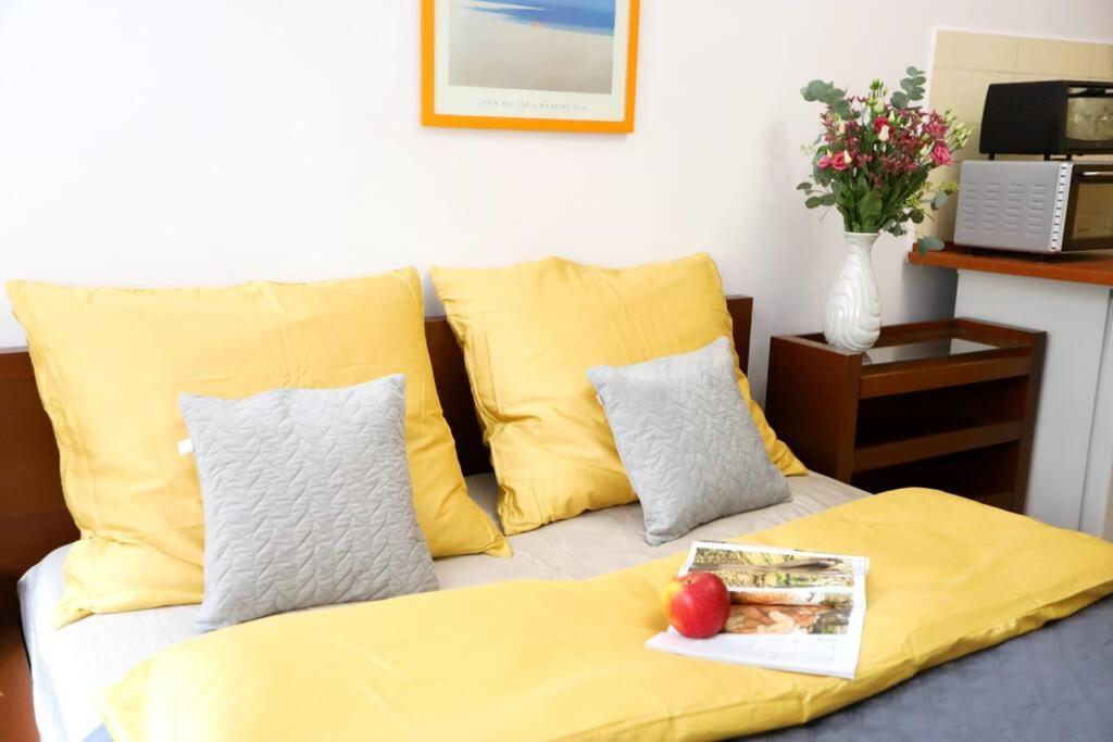 Batorego Cosy Apartment Cracovie Extérieur photo